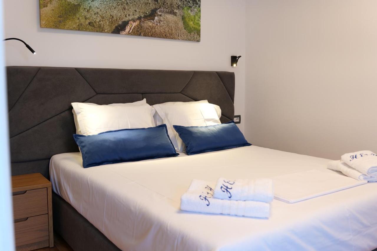 Hilltop Heaven Hotel Sarandë Eksteriør billede